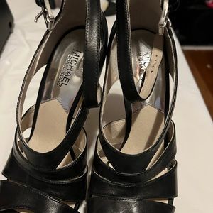 Michael Kors New black heels